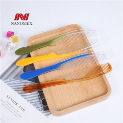 Lược nhựa khách sạn